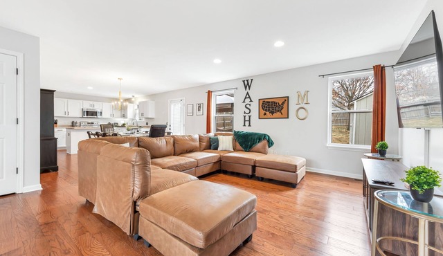 Arcade | Downtown | Private Patio | Wineries