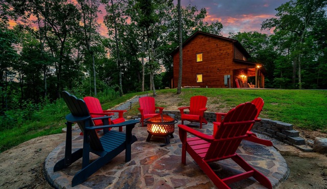 Arcade + Fire Pit Secluded Cabin Escape
