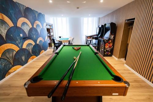 Arcade & Gaming Lodge