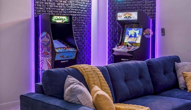 Arcade | Neon Lights | 70 min Banff | Local Coffee