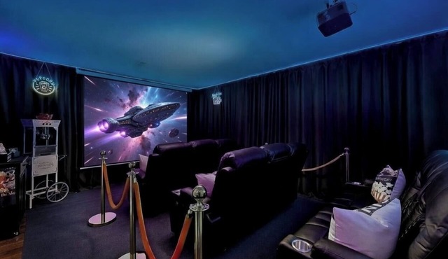 Arcade Theater Gym Office Sleeps 15