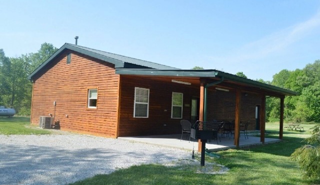 Arcadia Cabin 25 with Game Room Located on Patoka Lake in Southern Indiana