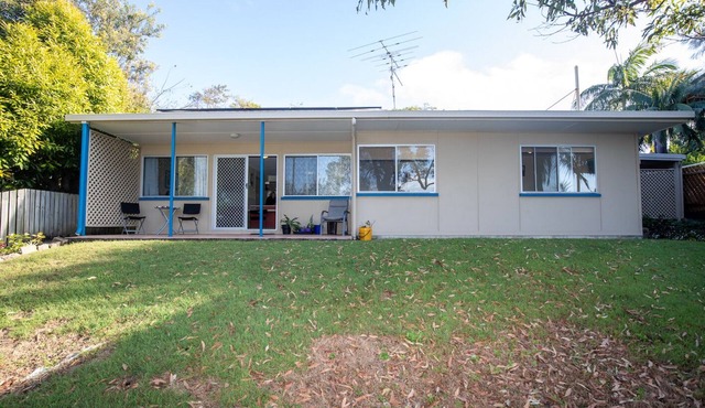 Arcadia - Original Straddie 3 Bedroom Home
