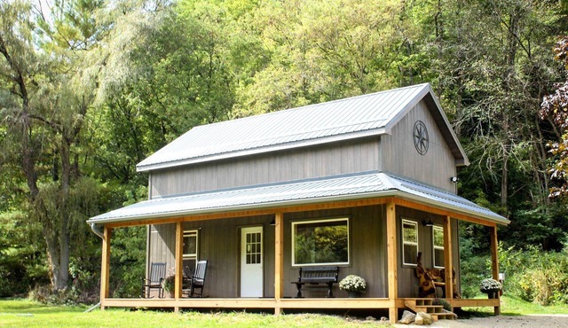 Arcadian Cabin at Bishop Branch, creek-front, public land access, great location