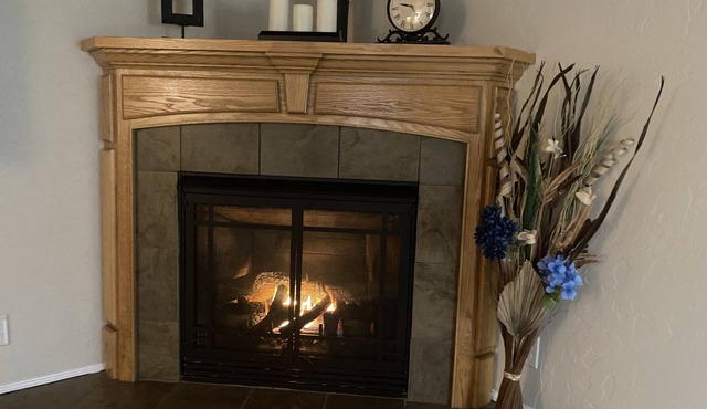 ARCATA cozy 2-bedroom with fireplace, close to downtown and Cal Poly Humboldt