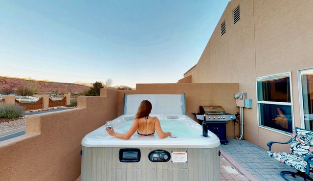 Arches Abode #A3 | 3 Bed, 2 Bath