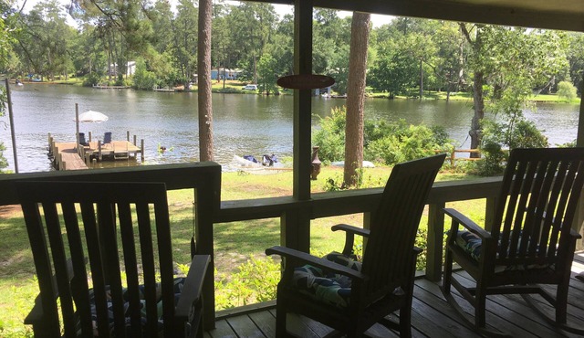 Archie's Lake Daze Cottage - No Pets