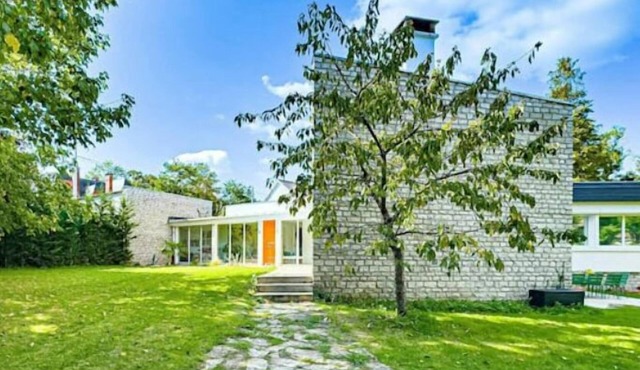Architect-designed house with swimming pool 1 hour from Paris