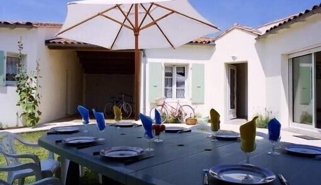 Architect-designed villa in saint-martin intra-muros 165 m3