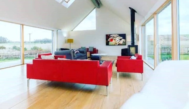 Architect Designed Barn, Beautiful Location