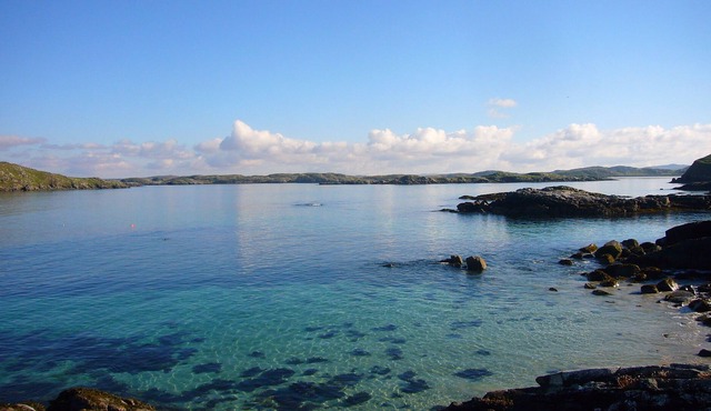 architect designed, modern island cottage on the rocks, beaches within 1 minute