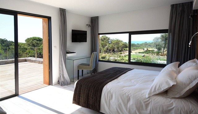 Architect-designed 4-bedroom villa with pool in palombaggia with sea view in Porto-Vecchio