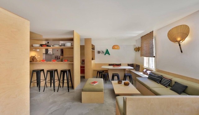 Architect-designed 3-bedroom apartment Porquerolles