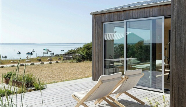 Architect-designed cedarwood house by Isefjord