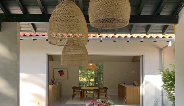 Architect-designed villa Bassussarry, 10mn from Btz/Anglet
