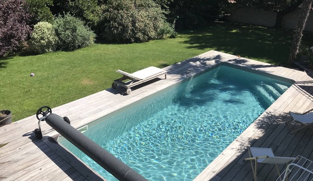 Architect-designed house with heated pool