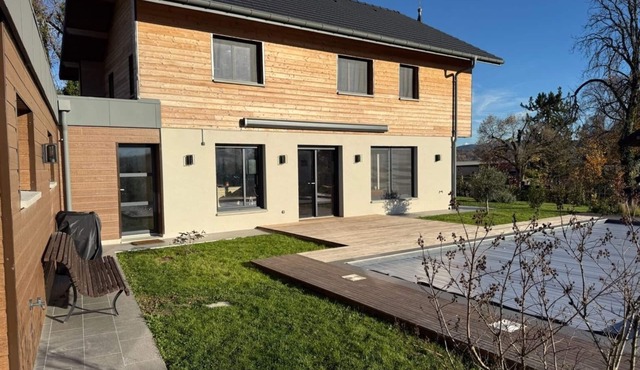 Architect-designed house with swimming pool Annecy-Geneva