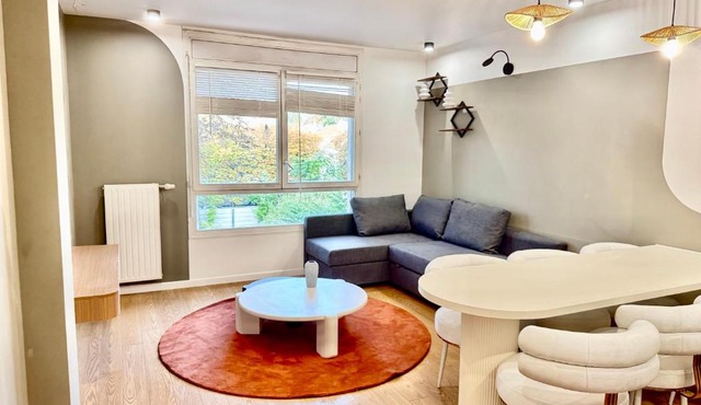 Architect-Designed Luxury -3 Room Apt near Paris in Noisy-le-Sec