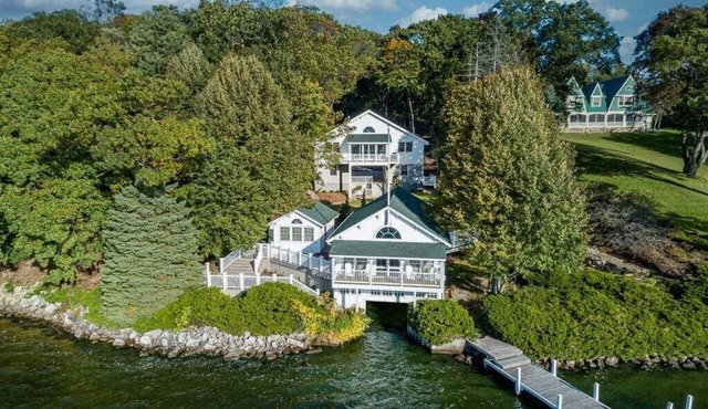Architect Designed Lake Delavan Home with Private Pier Treehouse Deck
