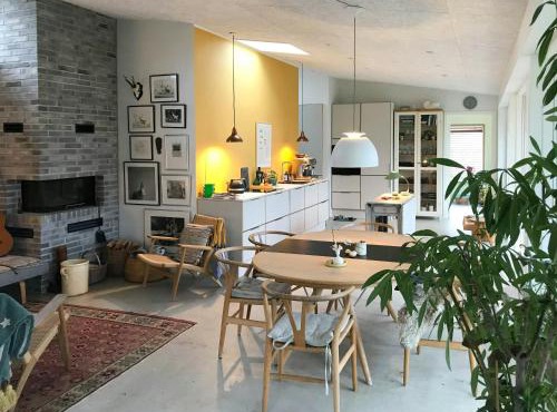 Architect-Designed Wooden House Near Beach