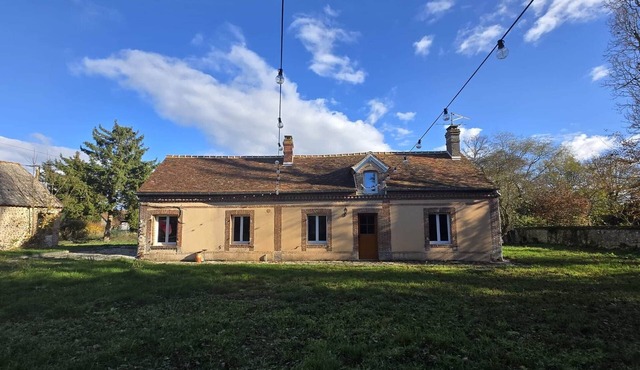 Architect-designed farmhouse, calm and rural charm