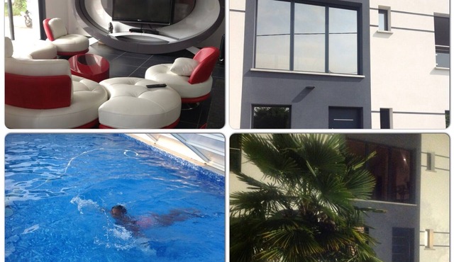 Architect house with medoc doors with pool and spa (steam room and Jac)