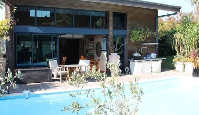 Architect's house at the water's edge