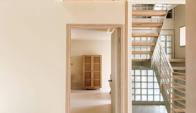 Architect's Treetop Retreat Near Beaches, 5 Bed, Infrared Sauna, Cinema & More