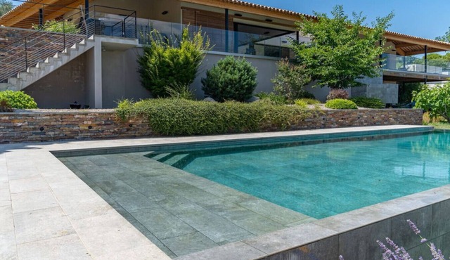 Architect Villa with Infinity Pool and Hillside Views near Montpellier