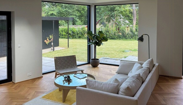 Architectural gem by Kattegat with guest house