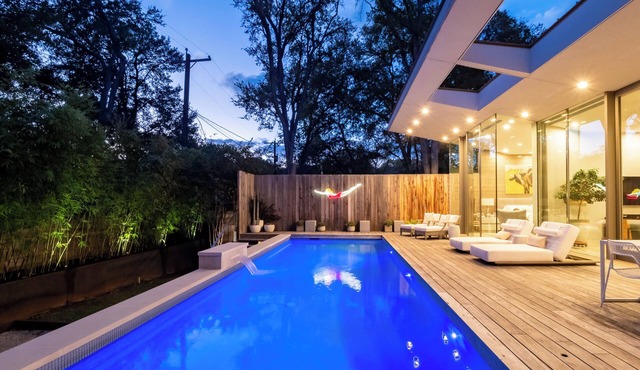 Architectural Luxury Home + Pool & Deck - Matisse!