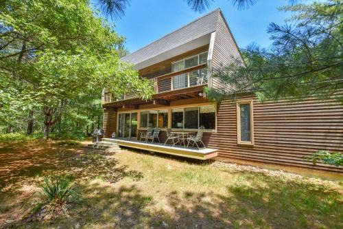 Architectural modern home 5 mins to beach