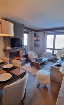 Arcs 1950 Appartement Luxe type chalet 5 à 7 personnes Vue imprenable sur le Montblanc skis aux pieds