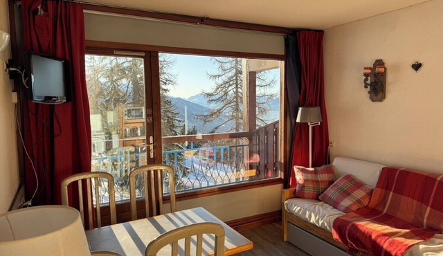 ARCS1800 RUITOR WIFFI Fiber 4 pers south balcony. Covered PARKING ! 150m transarc