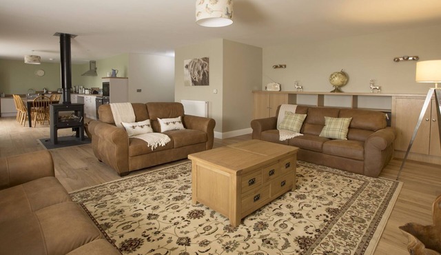 Ard View - large open plan accessible house sleeps 10