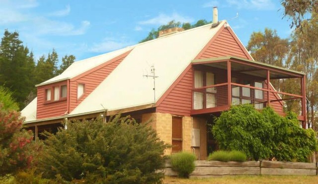 Arda Cluggen - Near Daylesford