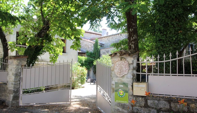 Ardèche Méridionale, beautiful house to share with friends or family,
