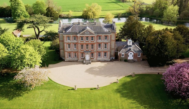 Ardington House, Georgian Manor House for up to 25 people, rural setting