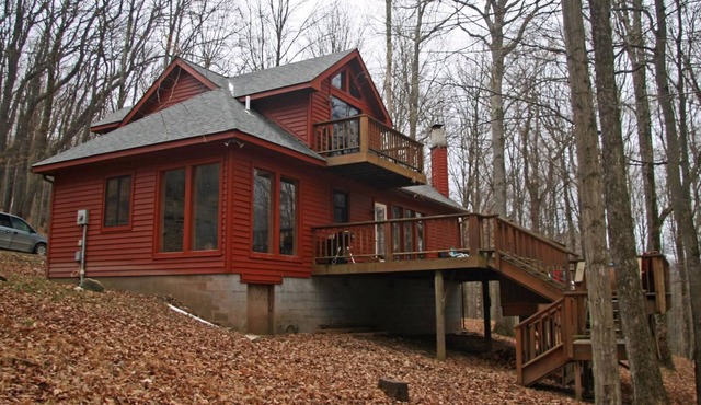 Ardmorar - 785 Ridge Road Ardmorar - Secluded Wooded Lot, Hot Tub, Lake Access