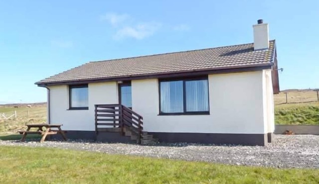 ARDMORE, family friendly, country holiday cottage in Dunvegan
