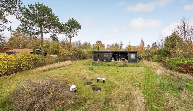 Are you dreaming of an island vacation away from the stress of everyday life? Then this house might