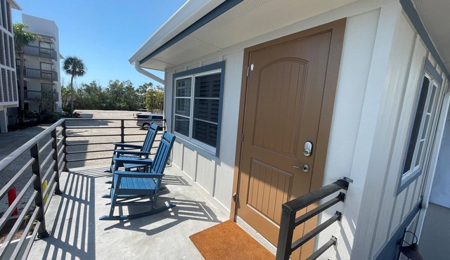 Are you looking for a quaint fishing village in the heart of Captiva Island? - Jensen's Cottage #11