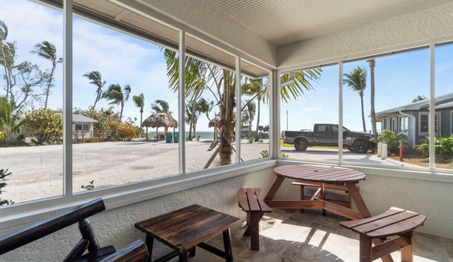 Are you looking for a quaint fishing village in the heart of Captiva Island? - Jensen's Cottage #09