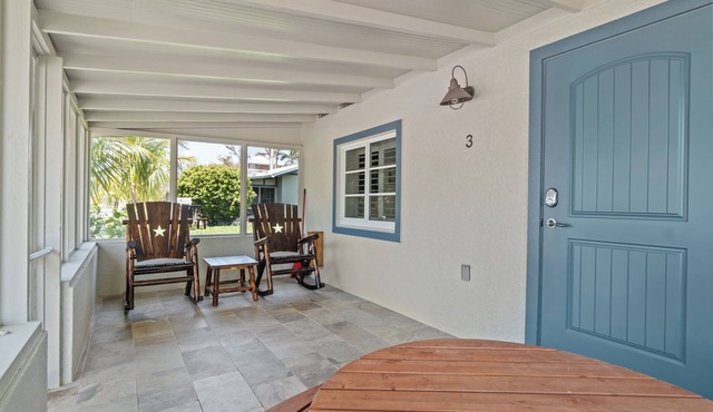 Are you looking for a quaint fishing village in the heart of Captiva Island? - Jensen's Cottage #03