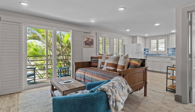 Are you looking for a quaint fishing village in the heart of Captiva Island? - Jensen's Cottage #12