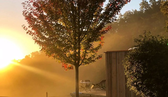 Area of Escapa * - Star square for 1 couple with breakfast 2 people