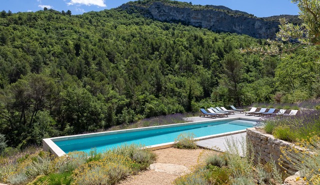 Arfuyen Estate – An exceptional property (concierge service)