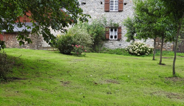 Argein character house with large garden