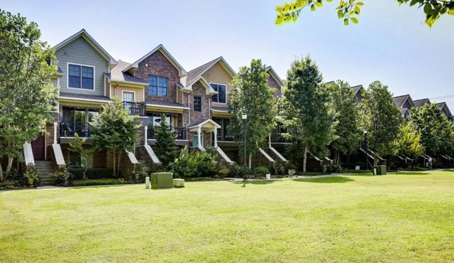 Argenta *No Cleaning Fee* Maple and Main