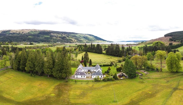 Argyll Farmhouse-Idyllic Setting-Sleeps10